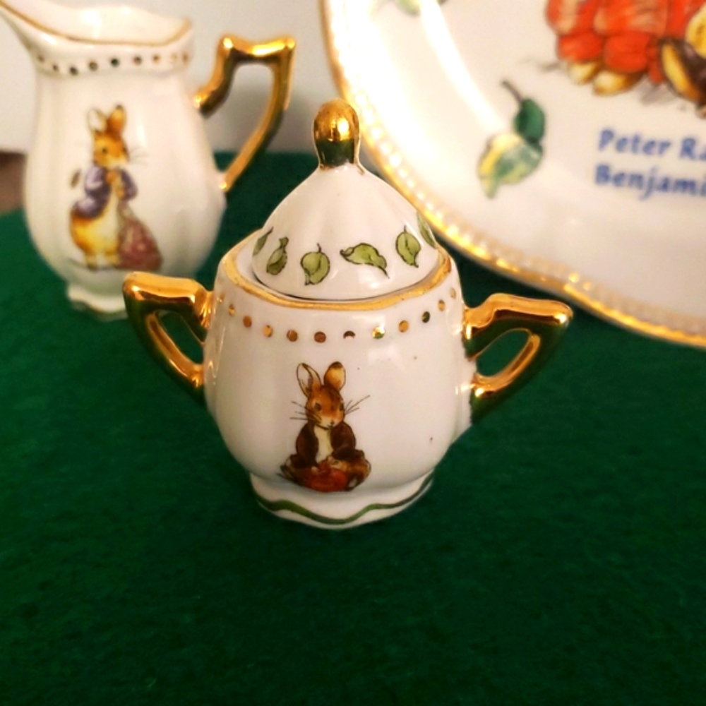 RARE Collectible Beatrix Potter Peter rabbit Tea Set - Picture 5 of 12